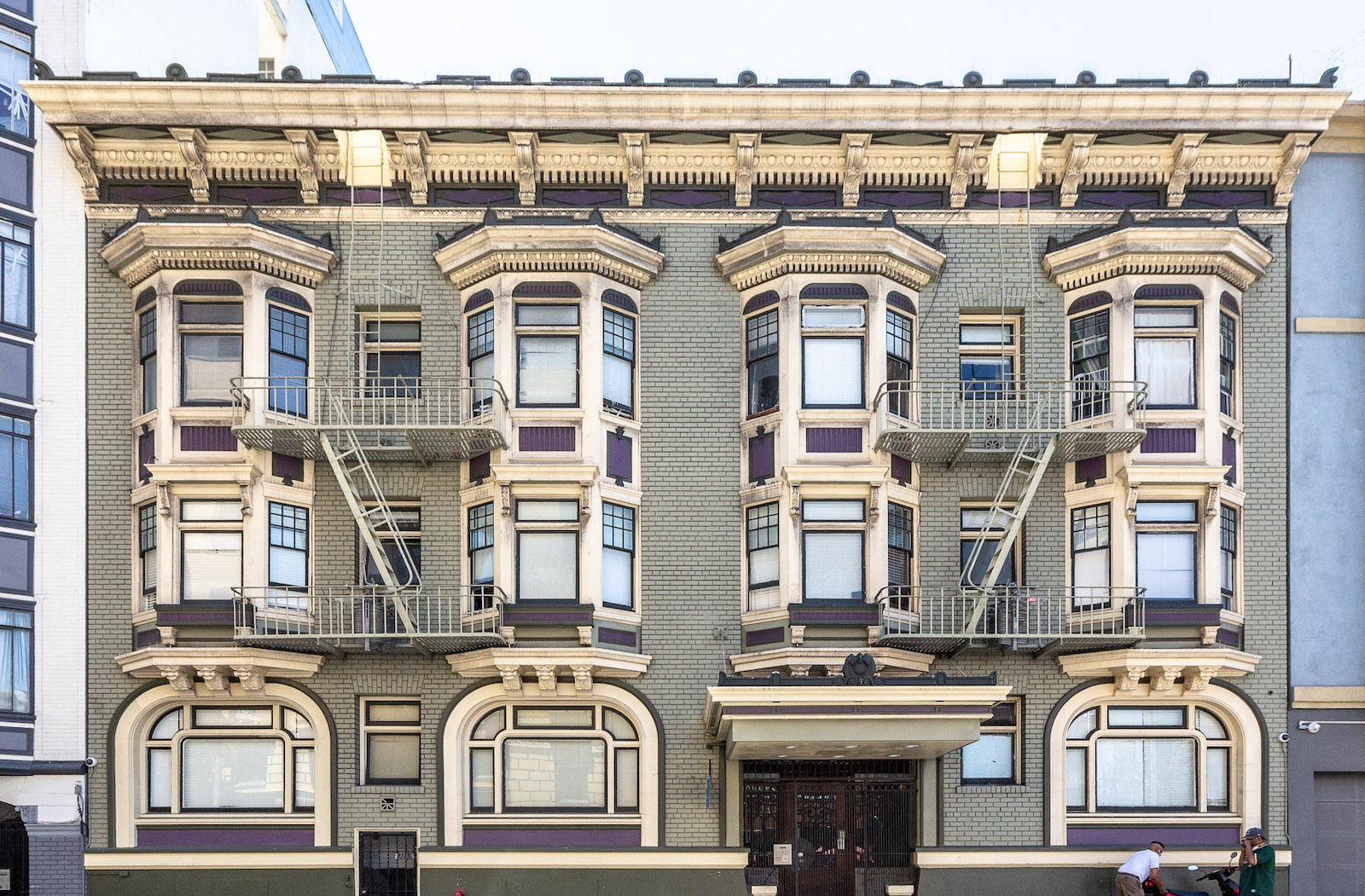 381 Turk St. photo 3